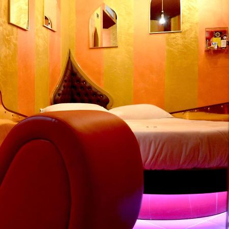C Rooms - Love Motel Monza Cinisello Balsamo Luaran gambar