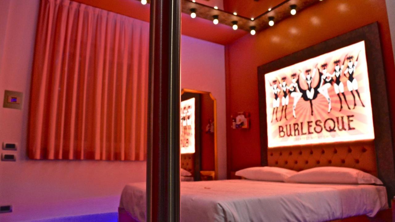 C Rooms - Love Motel Monza Cinisello Balsamo Luaran gambar
